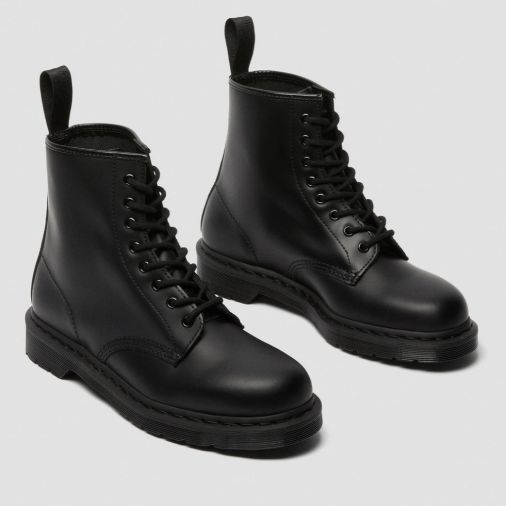 Dr Martens 1460 Mono leather boots.